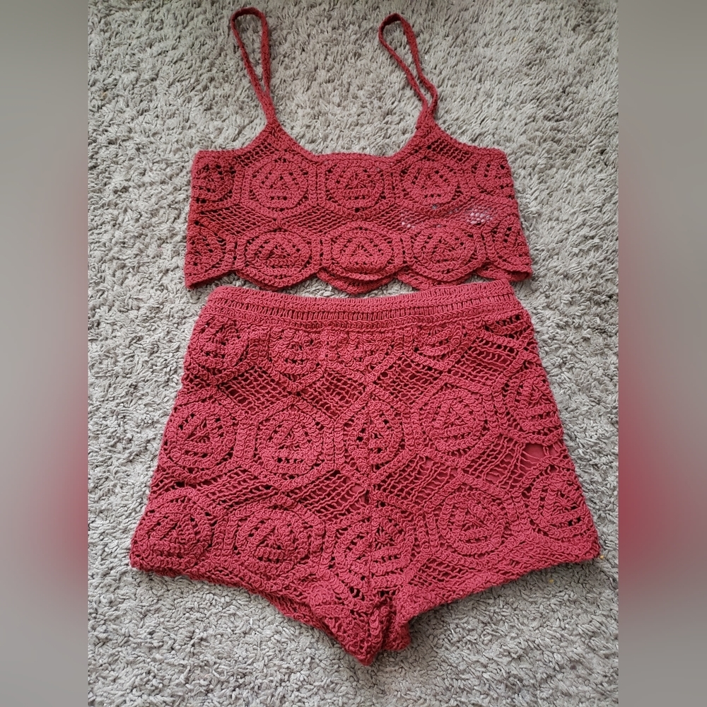 ZARA BURGUNDY CROCHET SHORTS SET SIZE S